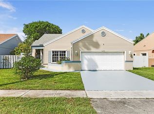 1110 SW 86th Ave, Hollywood, FL 33025