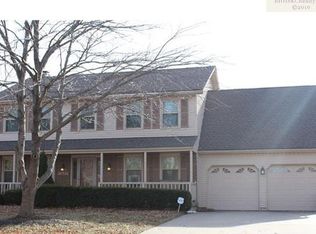 11842 Mackey St, Overland Park, KS 66210