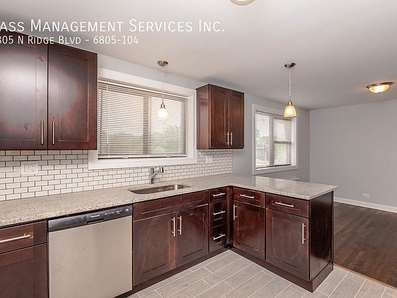 4th image of 6801 N Ridge Blvd #6805-104
