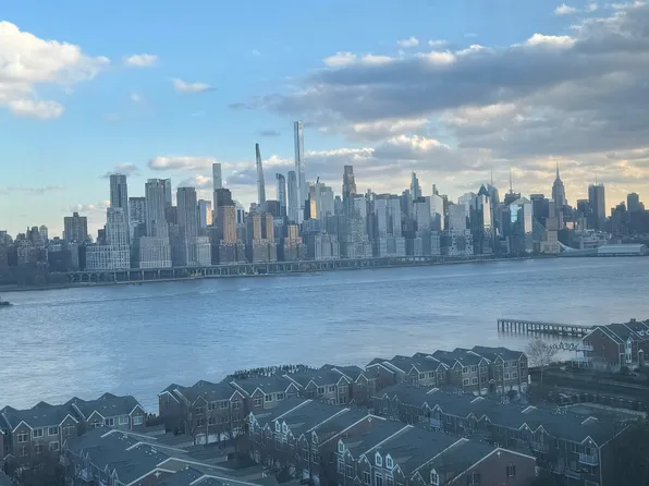 7004 Blvd East image 1 of 14