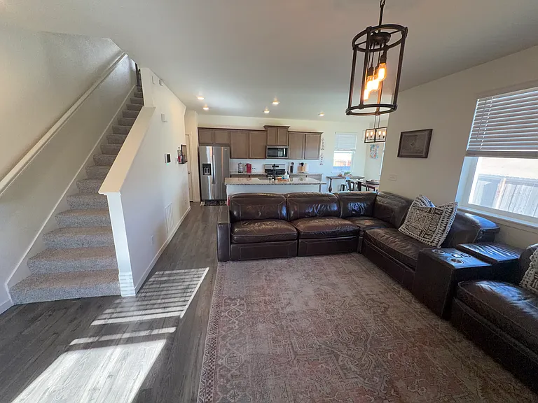 6977 Maidford Dr — Photo 7