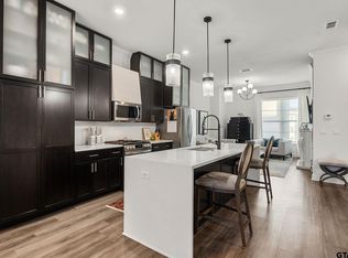 546 W Erwin St, Tyler, TX 75702