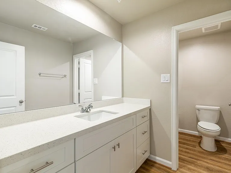 219 Park Place Cir #D — Photo 17