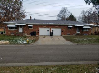 103-105 W Boxwood Ave, Akron, OH 44301