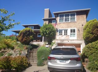 2527 24th Ave W, Seattle, WA 98199