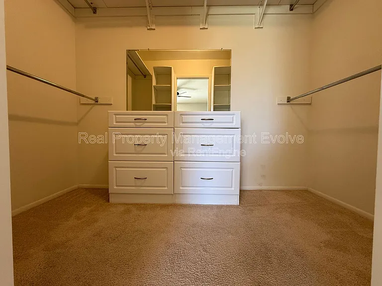 4849 E Lake Point Cir — Photo 13