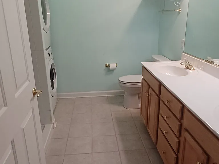 1270 Chatham Rdg — Photo 4