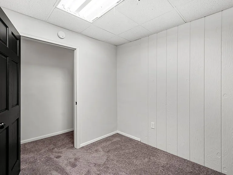 1304 Firth St — Photo 17