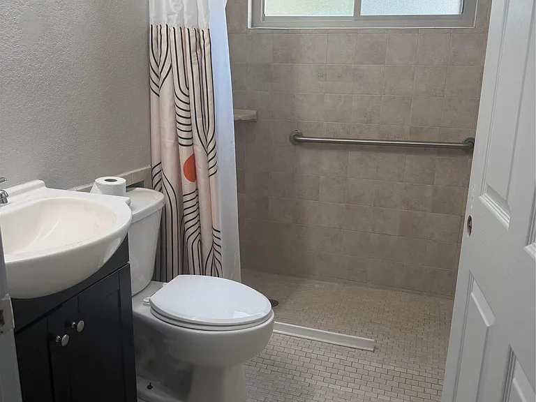 7604 Bender Dr — Photo 10