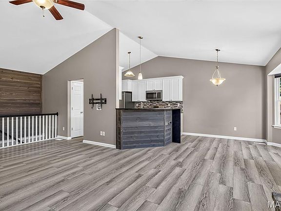 3rd image of 500 Osprey Ct