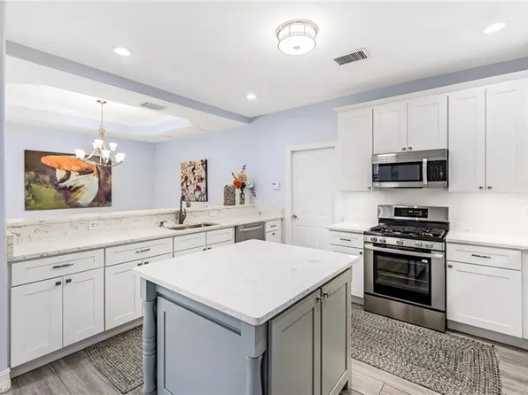 2859 Tiburon BLVD E #101, NAPLES, FL 34109