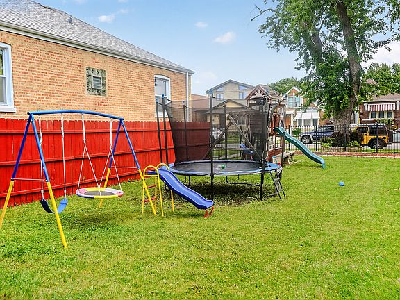 3rd image of 6452 S Kolin Ave
