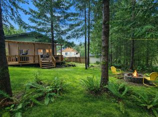 100 Thimbleberry Dr, Castle Rock, WA 98611