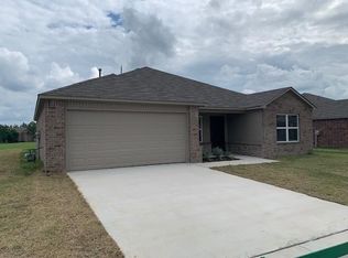 618 E Kinder Wells Blvd, Perkins, OK 74059