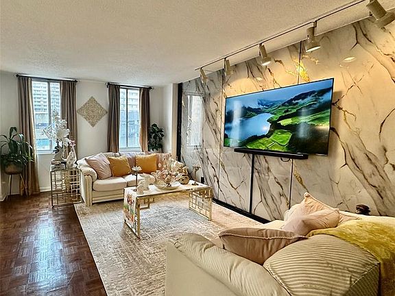 4th image of 160 Overlook Ave APT 2D