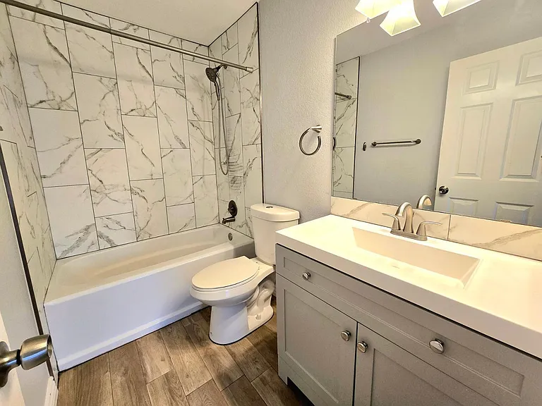 101 N 7th St #102 — Photo 16