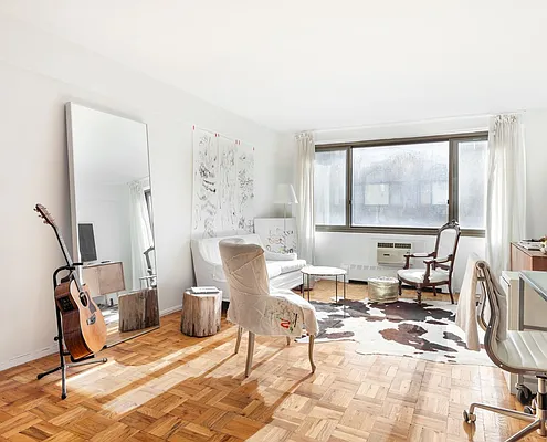 house on the hill トップス&レギンス　2点セット A Historic Townhouse on N.Y.C.'s Upper East Side Lists for