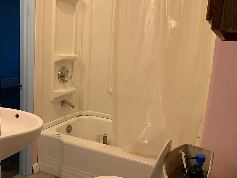 2749 Kensington Ave #3 — Photo 5
