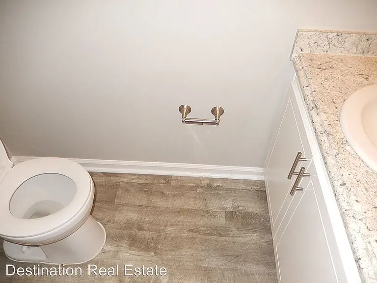 4881 Old Bainbridge Rd — Photo 7
