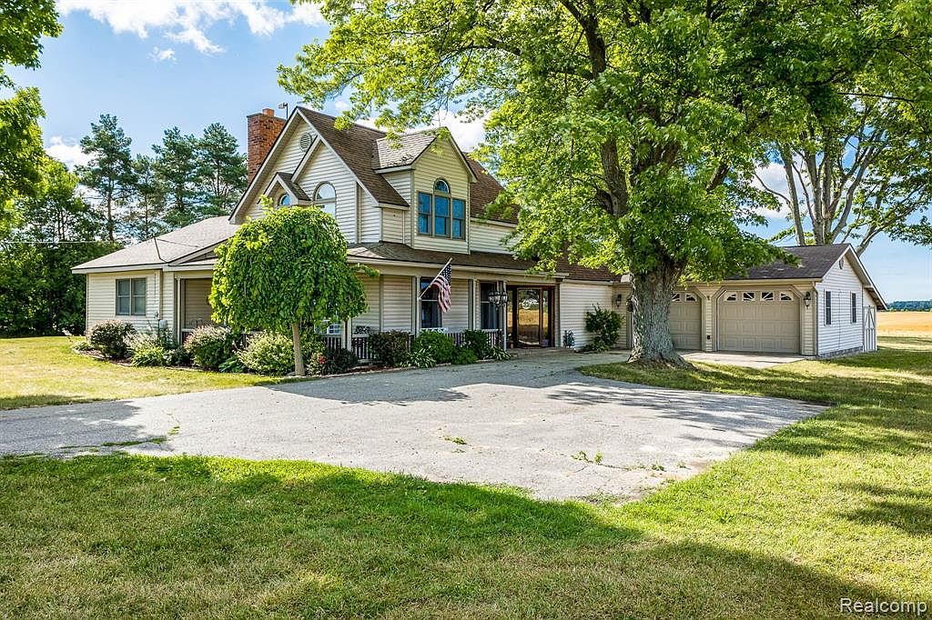 2626 Peck Rd, Croswell, MI 48422 Zillow