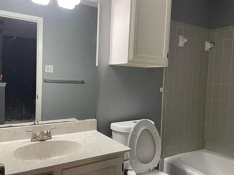 12702 Margit Dr — Photo 9