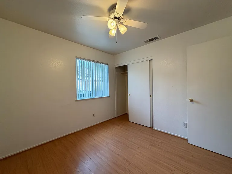 2350 E Fallbrook Ave — Photo 17