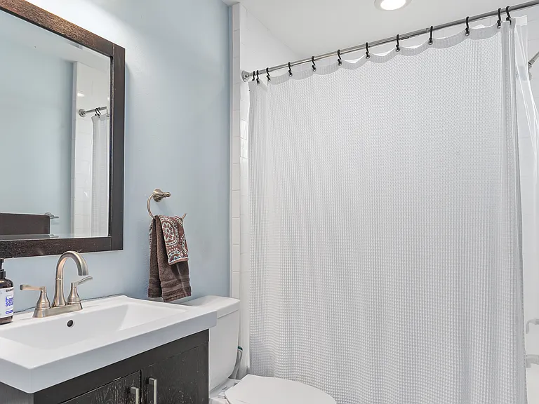 4414 Marathon Blvd #B — Photo 18