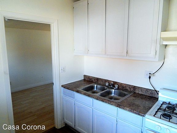 5th image of 935 W 5th St #D3