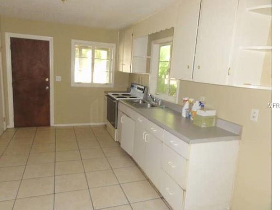 5th image of 540 Woodlawn St