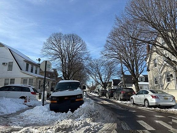 4th image of 179-44 143rd Rd