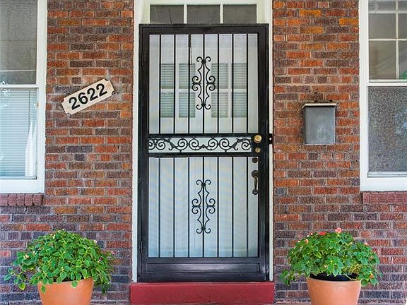 5th image of 2622 Grayland Ave