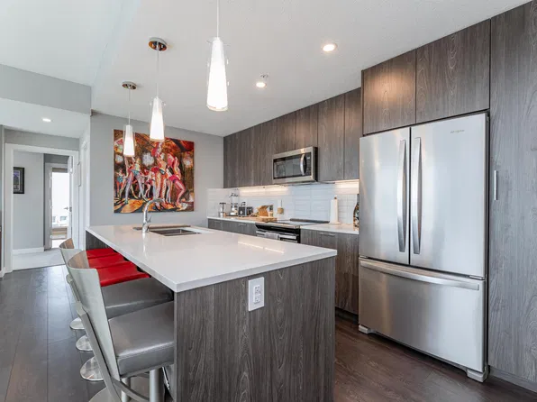 10180 103rd St NW #2400, Edmonton, AB T5J 0L1