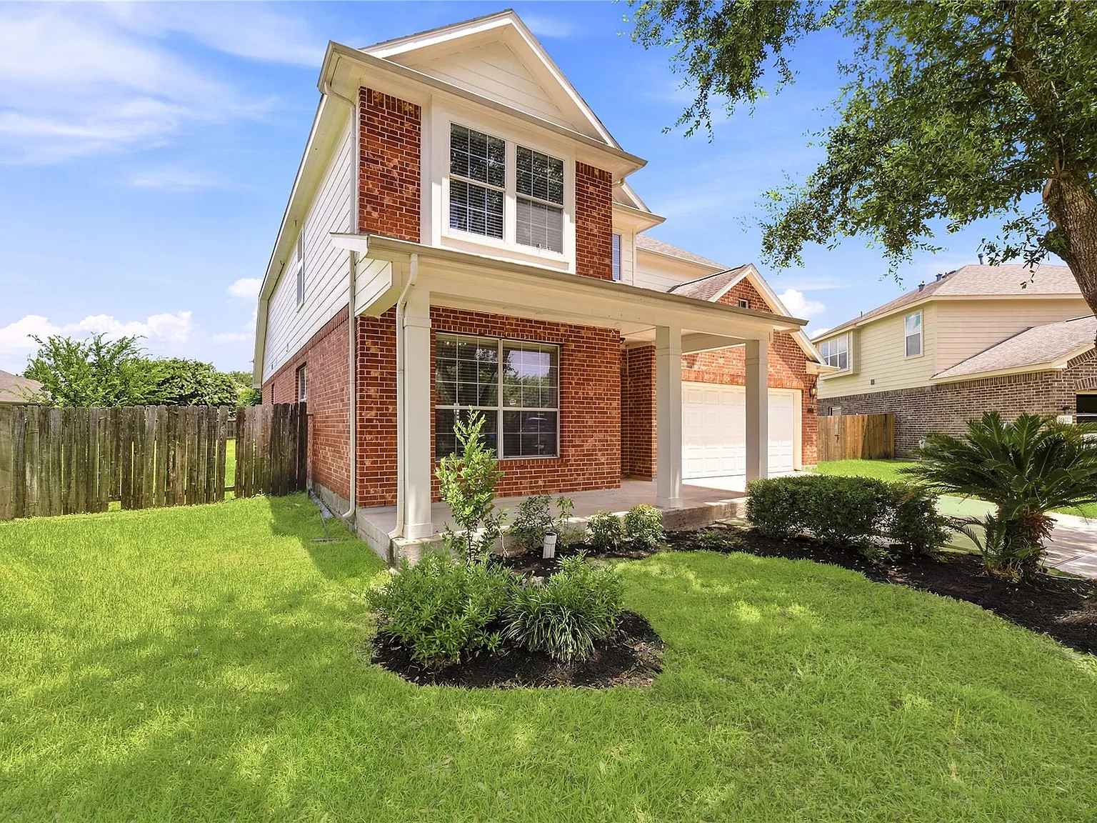 4 bed, 2.5 bath, 3047 sqft, $2,850 — Photo 4