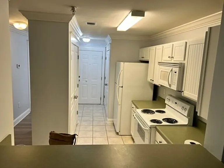 833-937 Old Greenville Hwy — Photo 12
