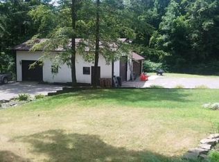 7572 Chestnut Ridge Rd, Orchard Park, NY 14127