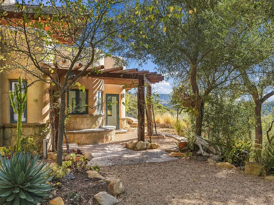 1480 Mission Canyon Rd