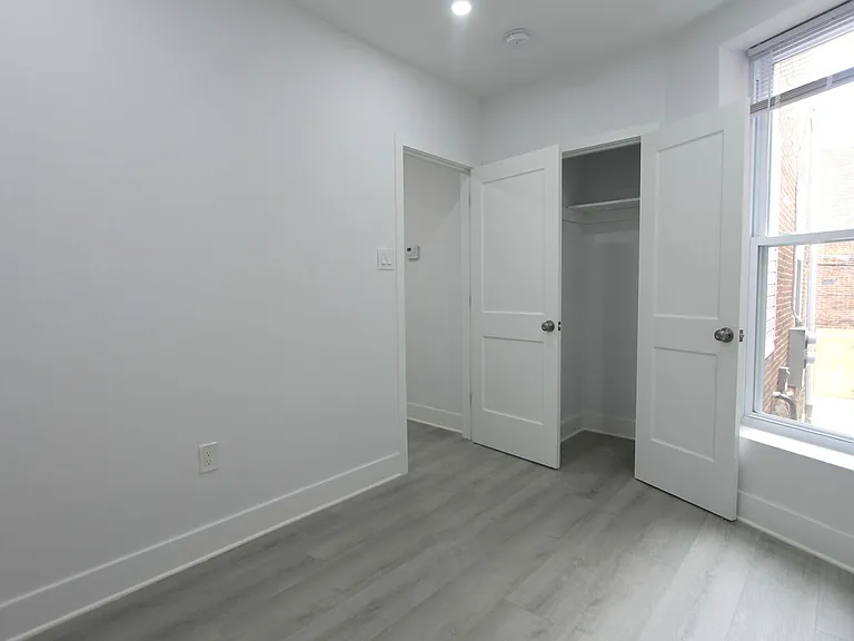 103 E Coulter St — Photo 26