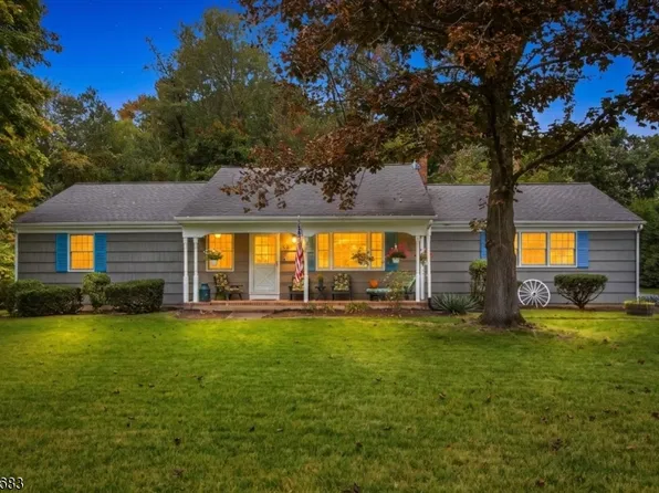 89 Cozy Lake Rd, Jefferson Twp., NJ 07438