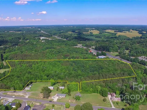 7187 Jordan Rd, Ramseur, NC 27316