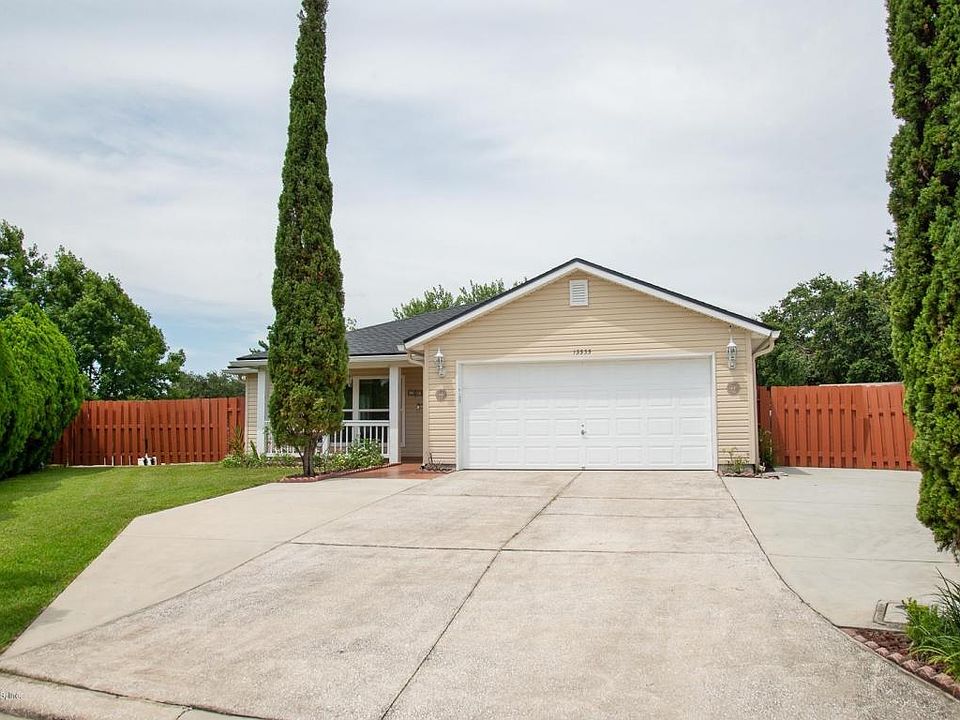 1st image of 13535 Ford Wood Ct
