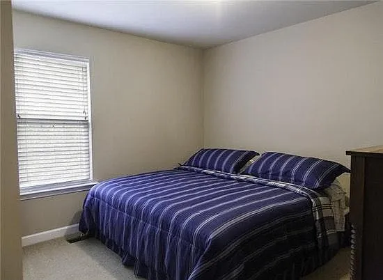 Secondary bedroom