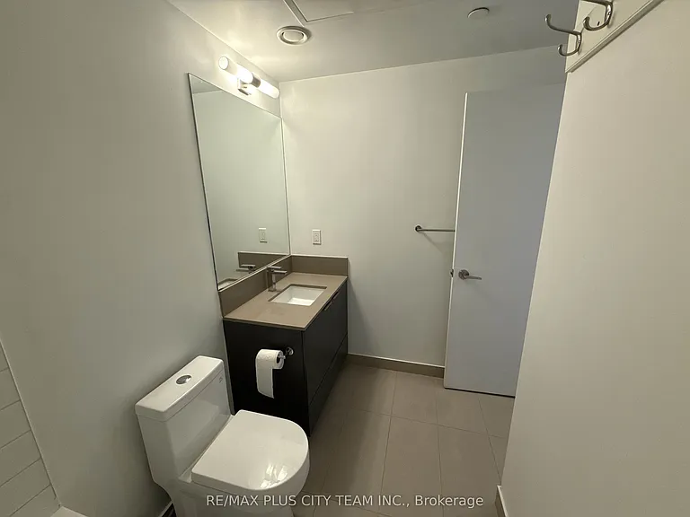 181 Dundas St E #1901 — Photo 15
