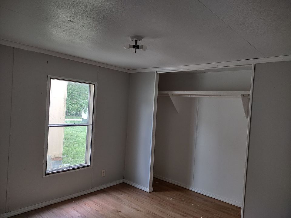 Windy Ridge Mobile Home Park 1067 County Road 467 Poplar Bluff MO