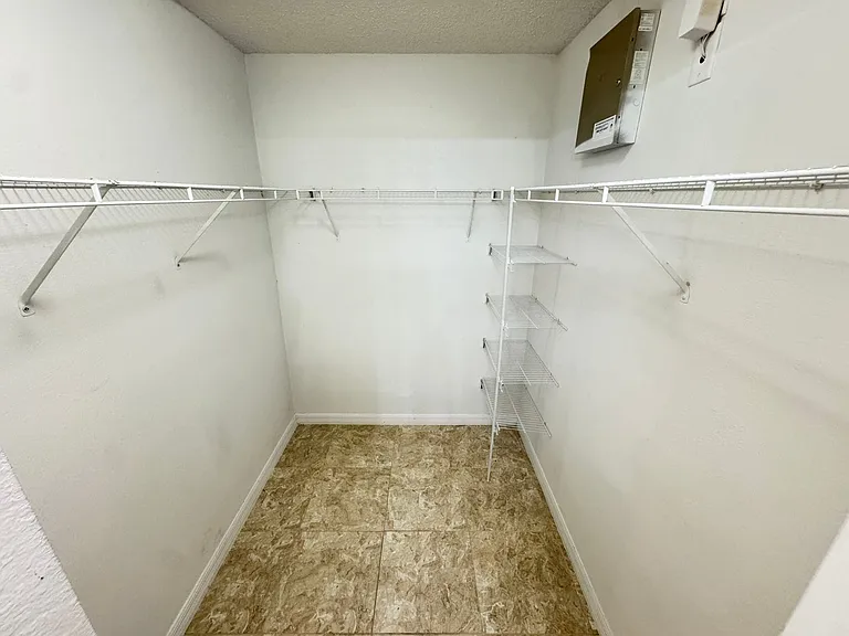 321 Drum Ln — Photo 24