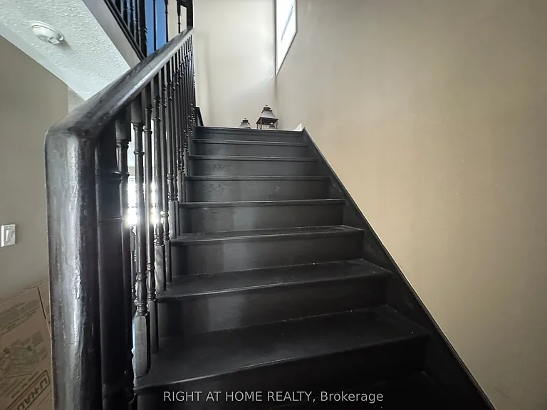 36 Farmstead Dr — Photo 23