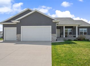 5754 Ridge Stone Ln, Marion, IA 52302