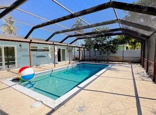 6980 Scott St, Hollywood, FL 33024