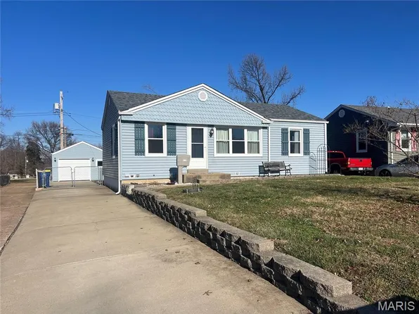 9227 Guthrie Ave, Saint Louis, MO 63134