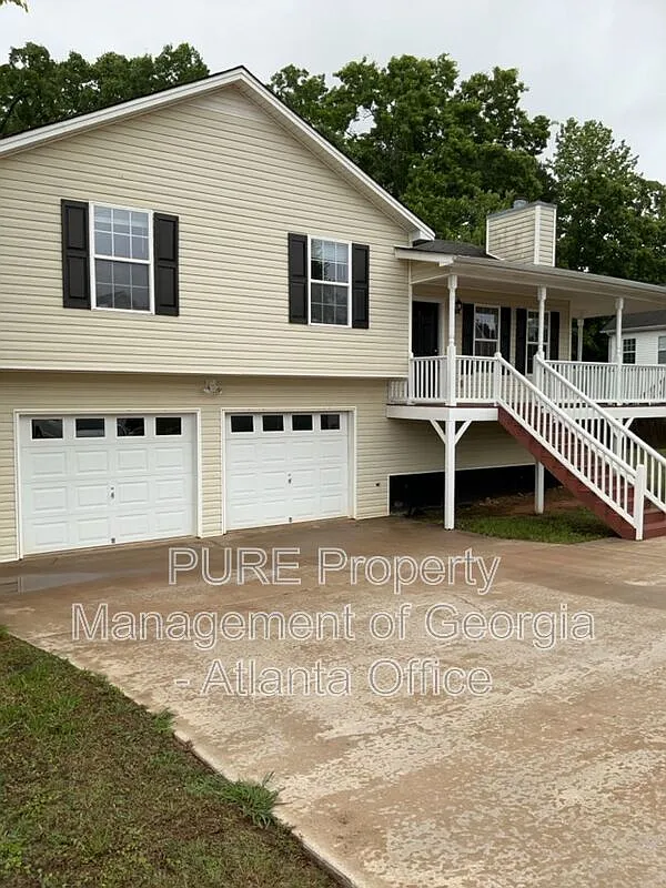 Building Photo - 177 Majesty Dr