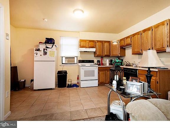 4th image of 606 Clifton Ave